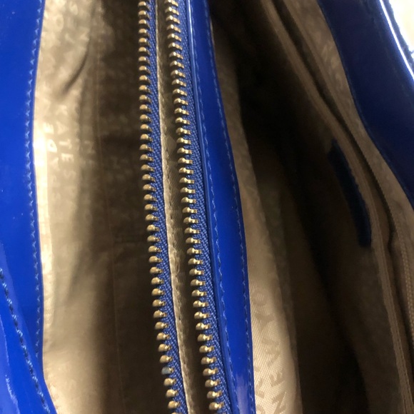 A unique repeat purse💙😎🔥 - Picture 3 of 6